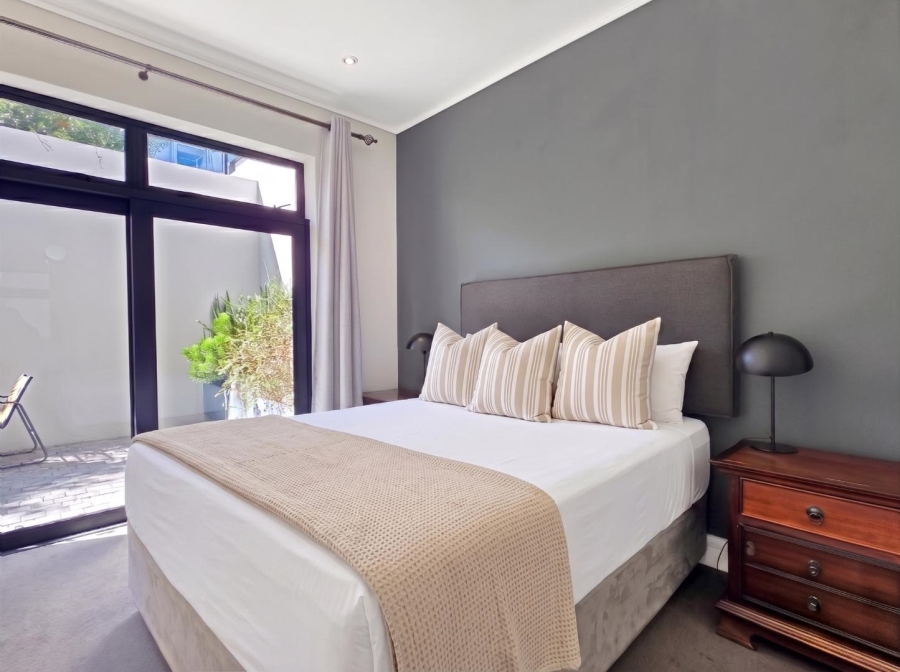 2 Bedroom Property for Sale in Green Point Western Cape